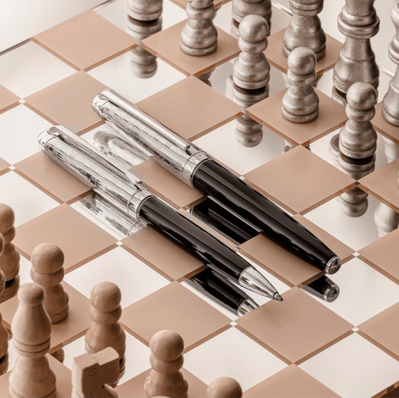 Caran d'Ache Damier Léman set 8
