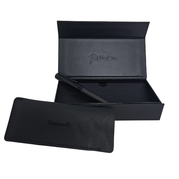 Pelikan Souverän M809 Matt Black 9