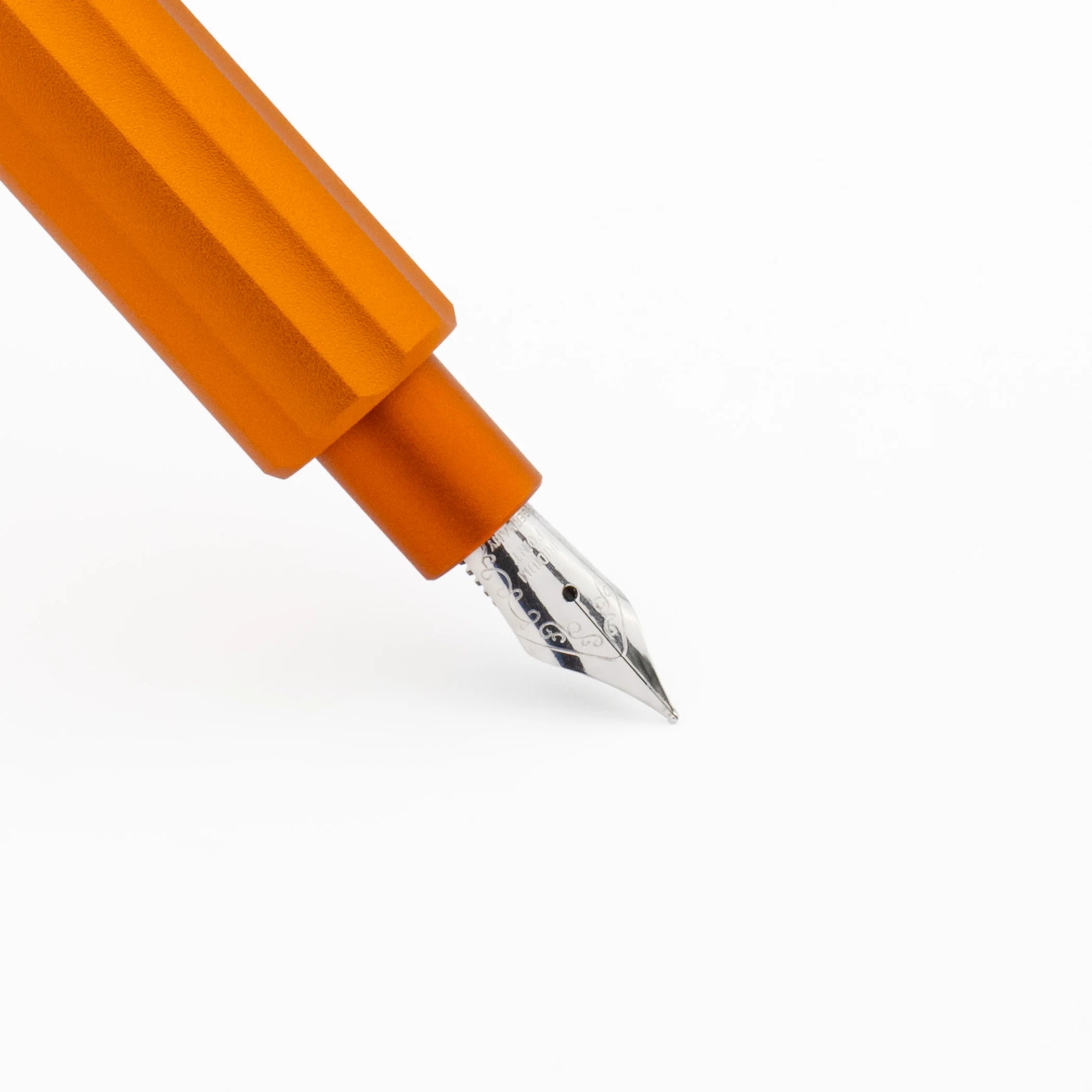 Monteverde Axis Matte Orange 4